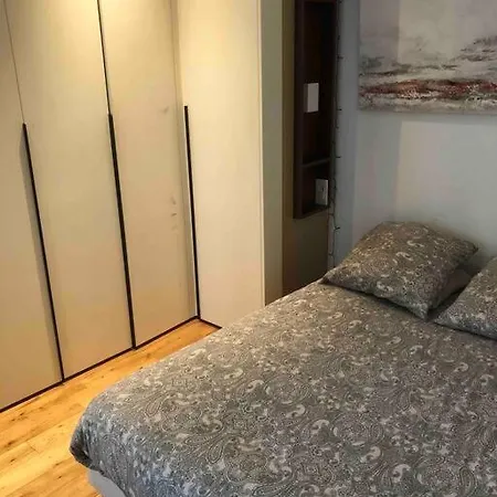 Apartment Studio Au Calme, Tout Proche De Paris